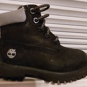 Reebok Kids Black and Gray Boots